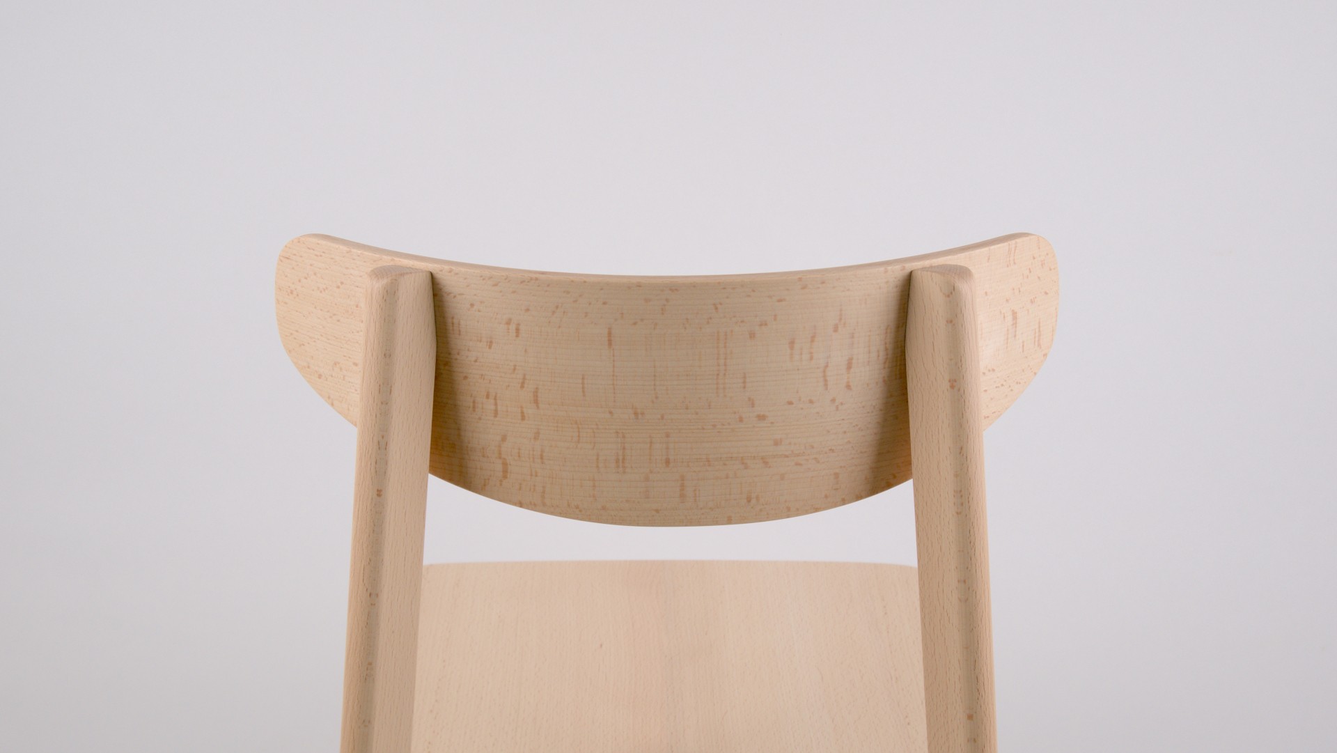 Chaise en hêtre zoom arrière