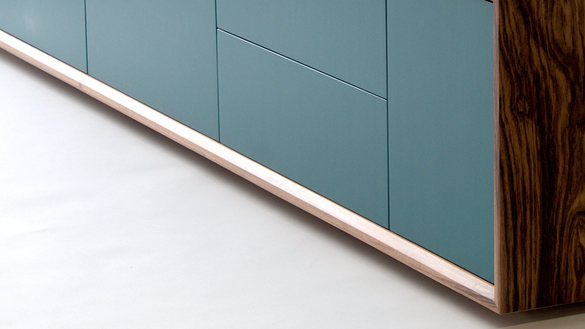 Enfilade noyer zoom biseau