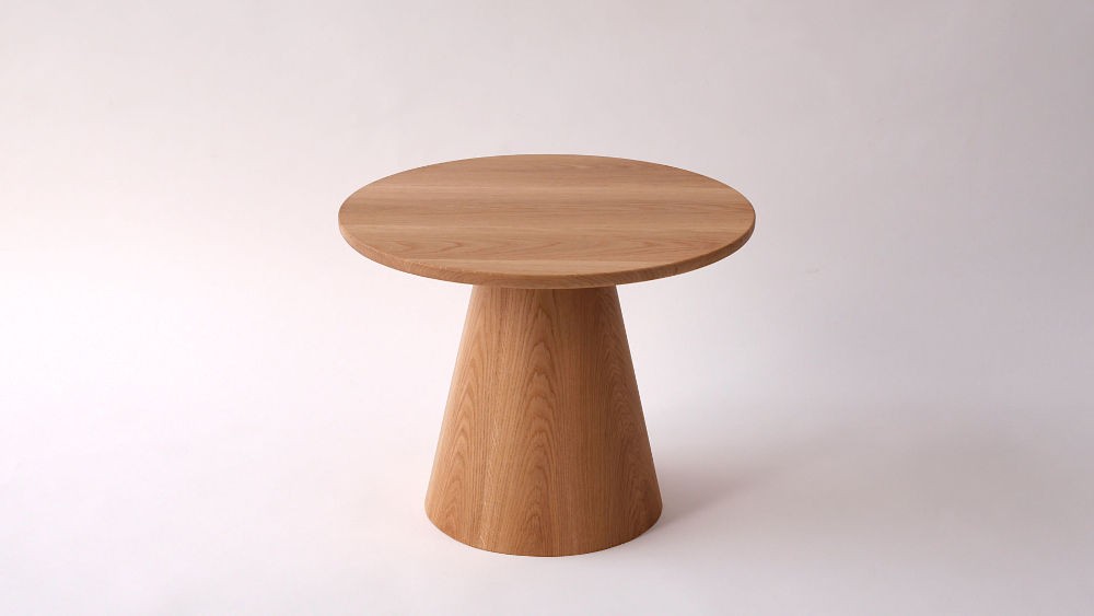 Table basse pied conique