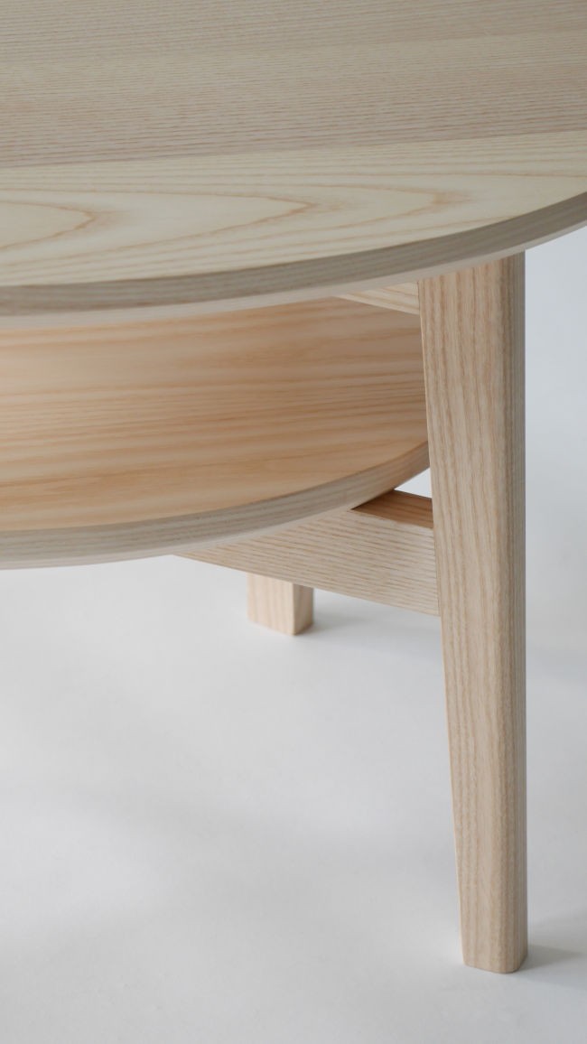 Table basse ellipse zoom pied