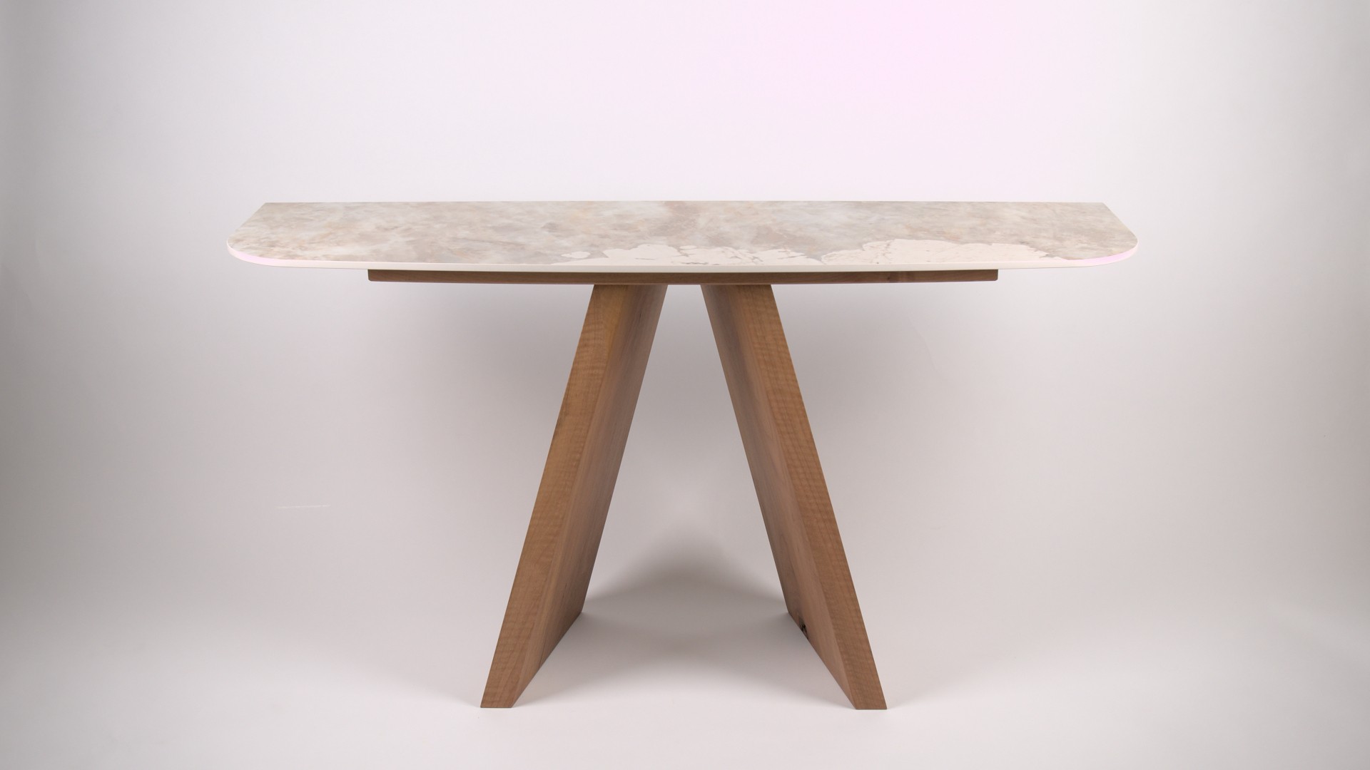 Console en noyer et minéral