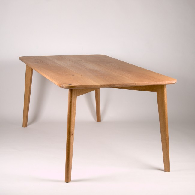 Table en chêne massif vue d'ensemble iso