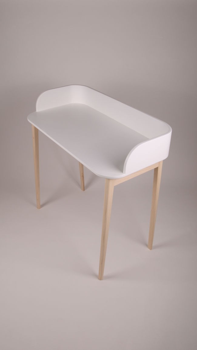 Bureau blanc bois vue de 3/4